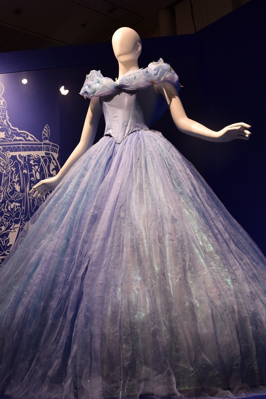 ディズニープリンセス、イメージドレス特集。」映画シンデレラの舞踏会