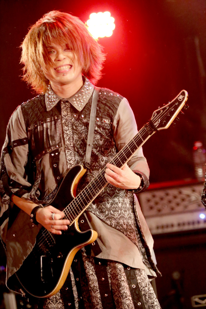 V系 アルルカン えんそくが聖夜に激突 2マンライブは カレー屋vsちゃんこ屋 写真満載 写真 23 28 ウレぴあ総研