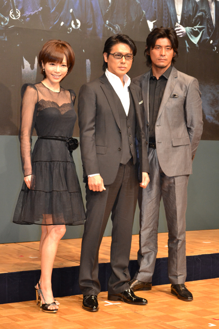製作発表より。左から釈由美子、高橋克典、坂口憲二