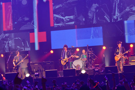 「BUMP OF CHICKEN 2013 TOUR "WILLPOLIS"」ライブの模様 Photo by 古渓一道