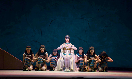 バレエ『クレオパトラ』　撮影：Shunki Ogawa