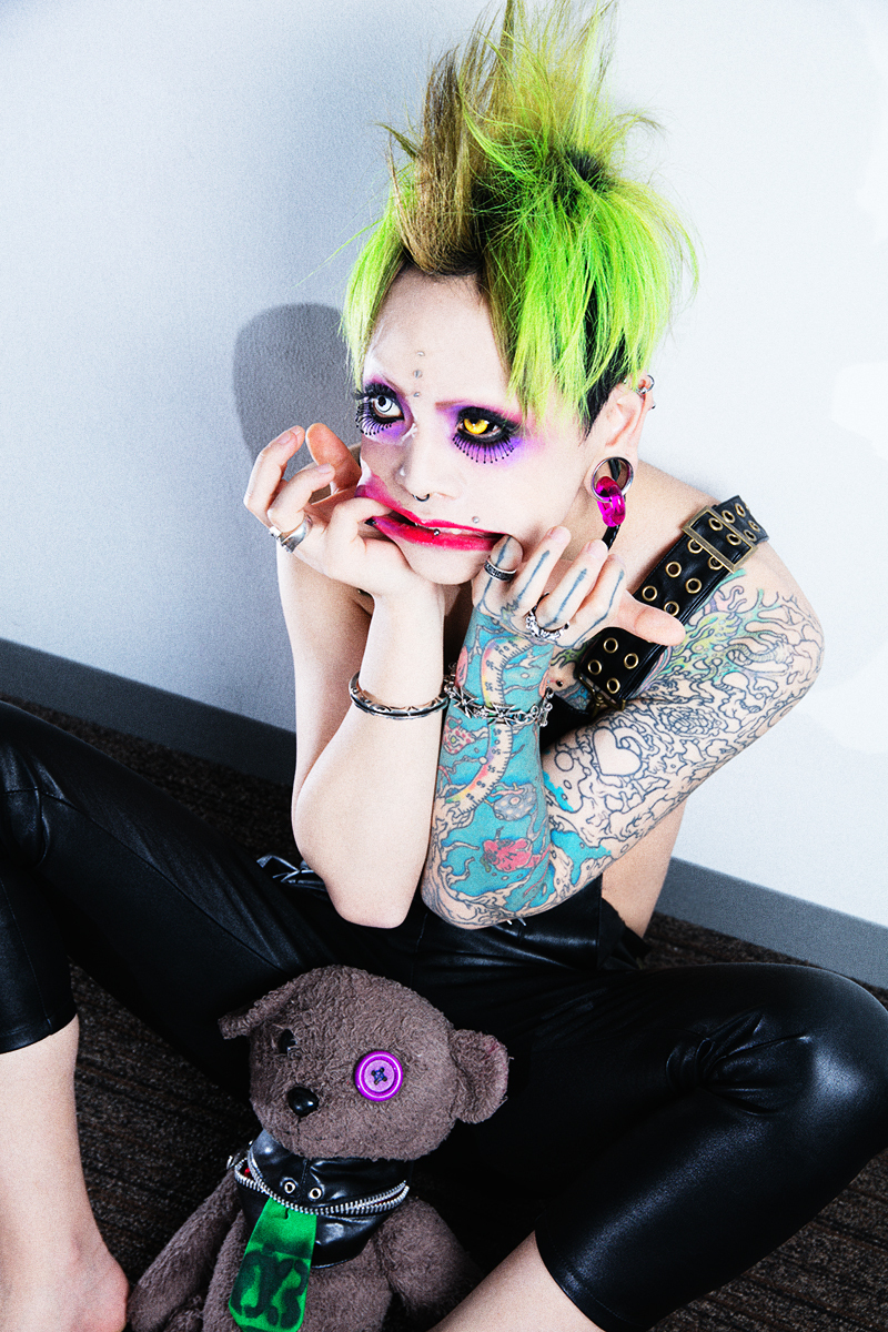 MEJIBRAY CD8枚セット　メジブレイ 写真満載】MEJIBRAYが久々にウレぴあ編集部にやってきた! 最新ロング
