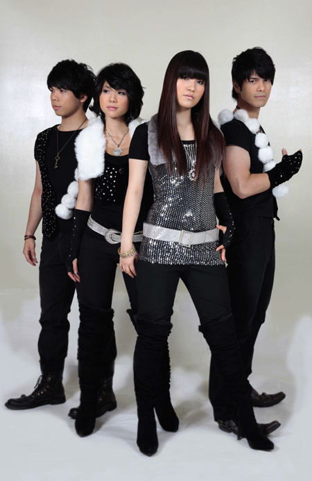 AKINO with Bless4