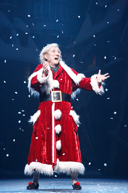 ミュージカル『スクルージ～クリスマス・キャロル～』　　撮影：渡部孝弘