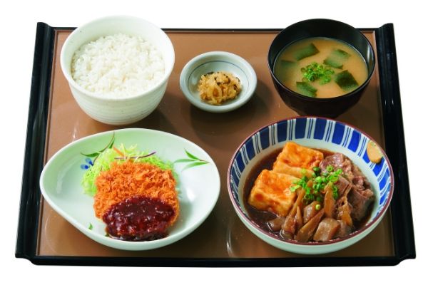 やよい軒の新定食は 肉豆腐 おかずが選べる うまい肉