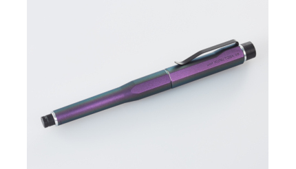 クルトガダイブ　白　「か」　黒　塗装 クルトガダイブ 白 「か」 黒 - メルカリ