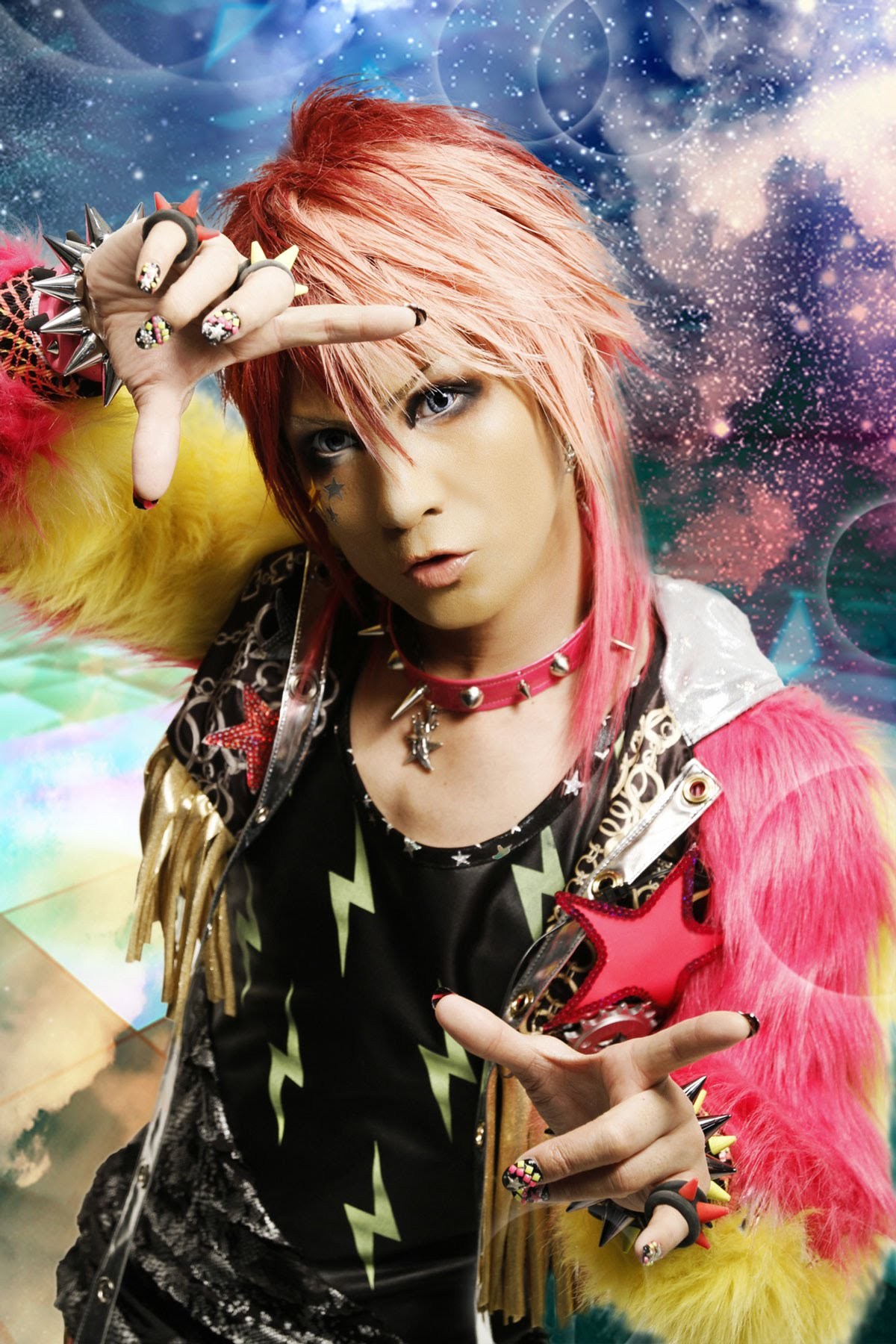 V系 Uchusentai Noiz Angel Takaが語る フィリピンでの慈善活動 1 5 ウレぴあ総研