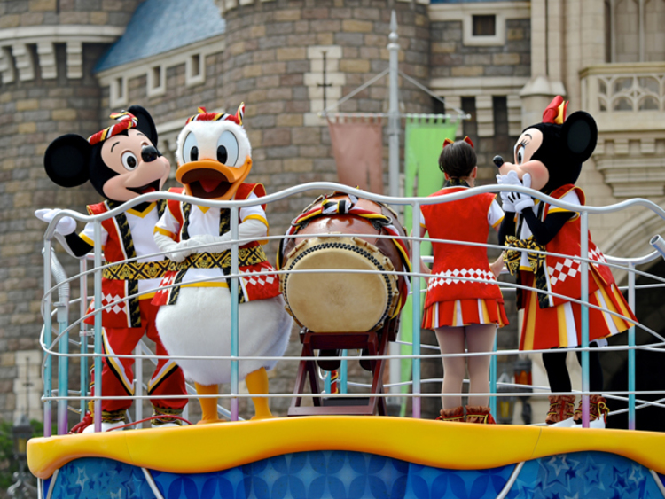 厳選写真30枚 Tdl おんどこどん ミッキーマウスたちフォトギャラリー ディズニー夏祭り15 写真 4 30 ディズニー特集 ウレぴあ総研