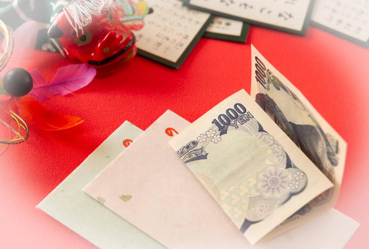 お正月 子どもの お年玉 相場はいくら ママたちに聞いた 年齢別 金額 大公開 1 4 ハピママ