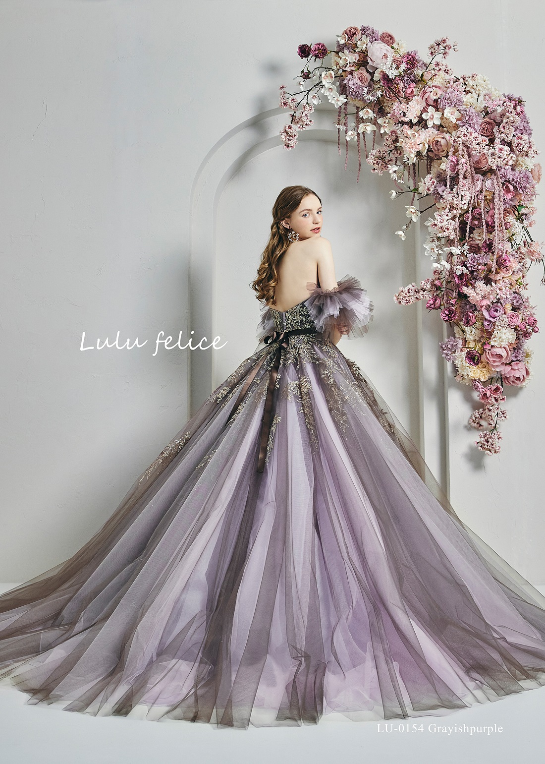 ヒロイン級の美しさ！人気ブランド「新作ウェディングドレス」大人の