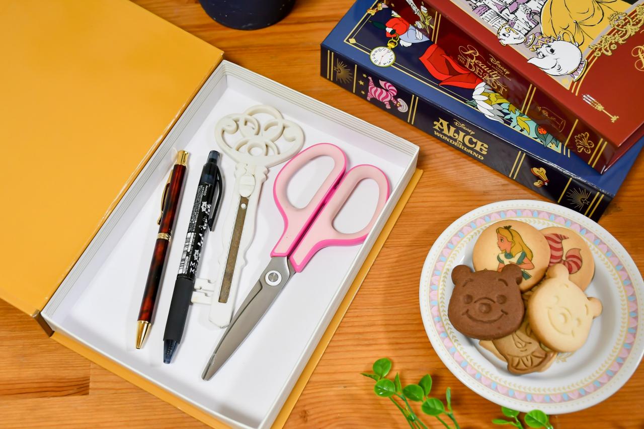 全部食べたい プーさん アリス 美女と野獣 洋書型ボックス入りクッキー 商品レビュー 1 3 ディズニー特集 ウレぴあ総研