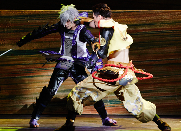舞台 ド派手演出で大盛況 戦国basara3 咎狂わし絆 は21武将の 絆 がアツい 2 4 Medery