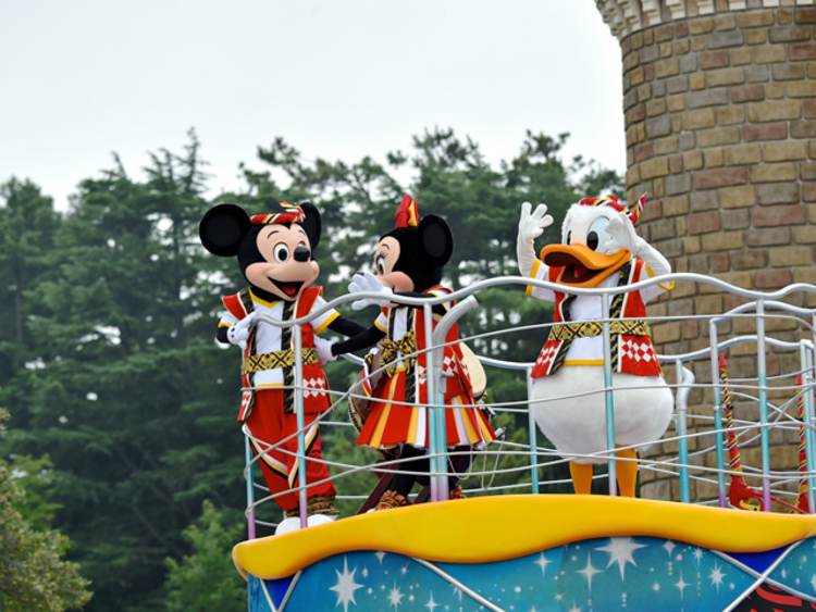 厳選写真30枚 Tdl おんどこどん ミッキーマウスたちフォトギャラリー ディズニー夏祭り15 写真 28 30 ディズニー特集 ウレぴあ総研