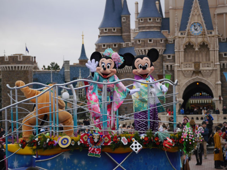 Tdl Tds速報 ミッキーたちが新年のご挨拶 ニューイヤーズ グリーティング15鑑賞ガイド 写真84枚 写真 59 84 ディズニー特集 ウレぴあ総研