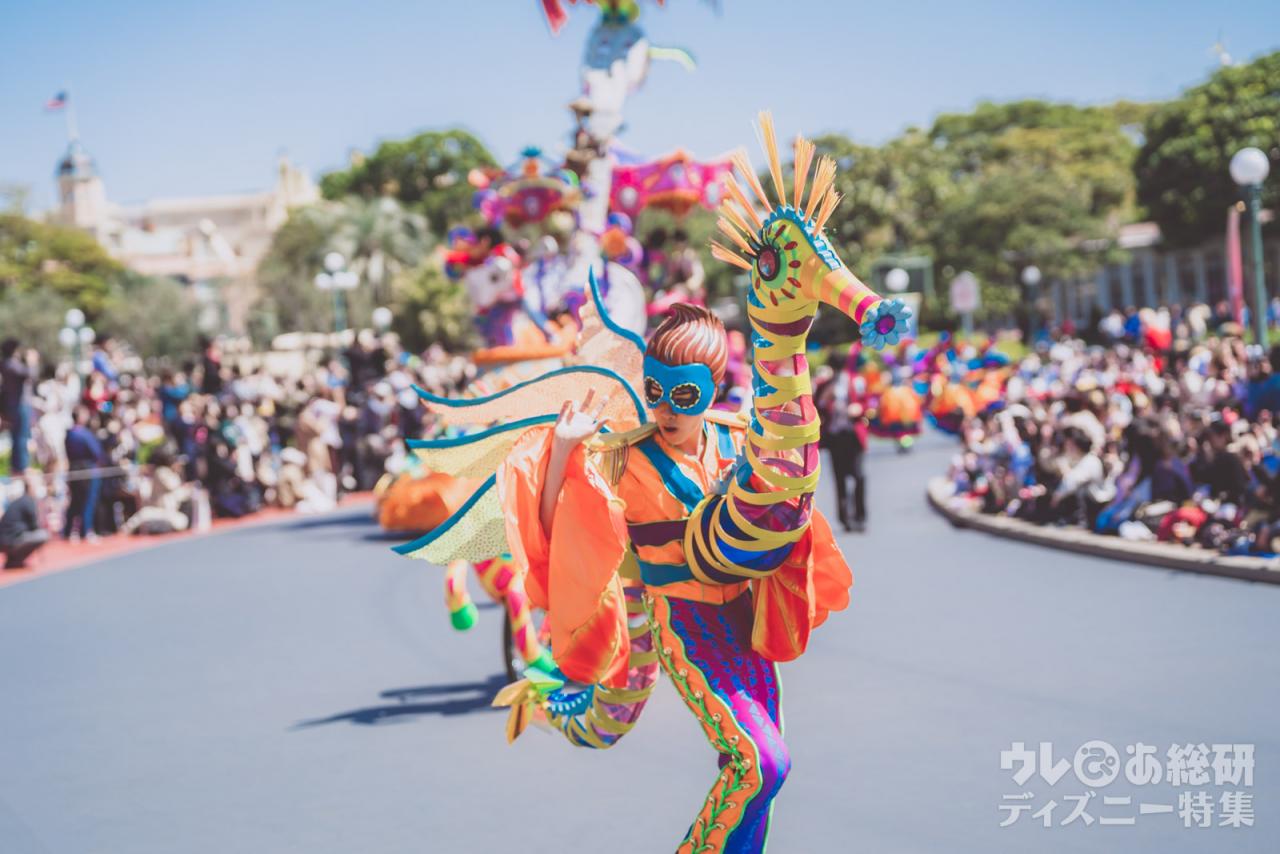 ダンサー復活！新パレード「ディズニー・ハーモニー・イン・カラー