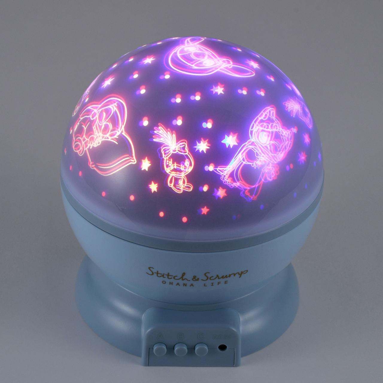 ディズニー】ヒーローごっこするスティッチが可愛い！充実の新作グッズ