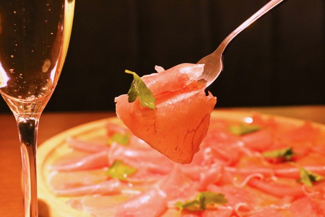 生ハム好きは渋谷へ急げ 生ハム 泡ワイン が1 500円で食べ飲み放題 限定 うまい肉