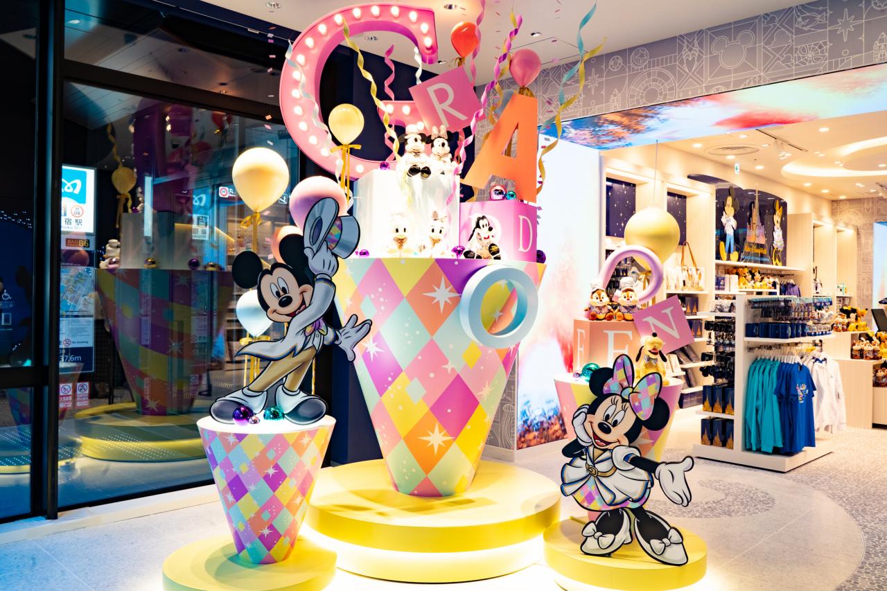 日本最大ディズニーストア 店内の様子をレポート 広々安心 ここだけの買い物体験 写真満載 1 2 ディズニー特集 ウレぴあ総研