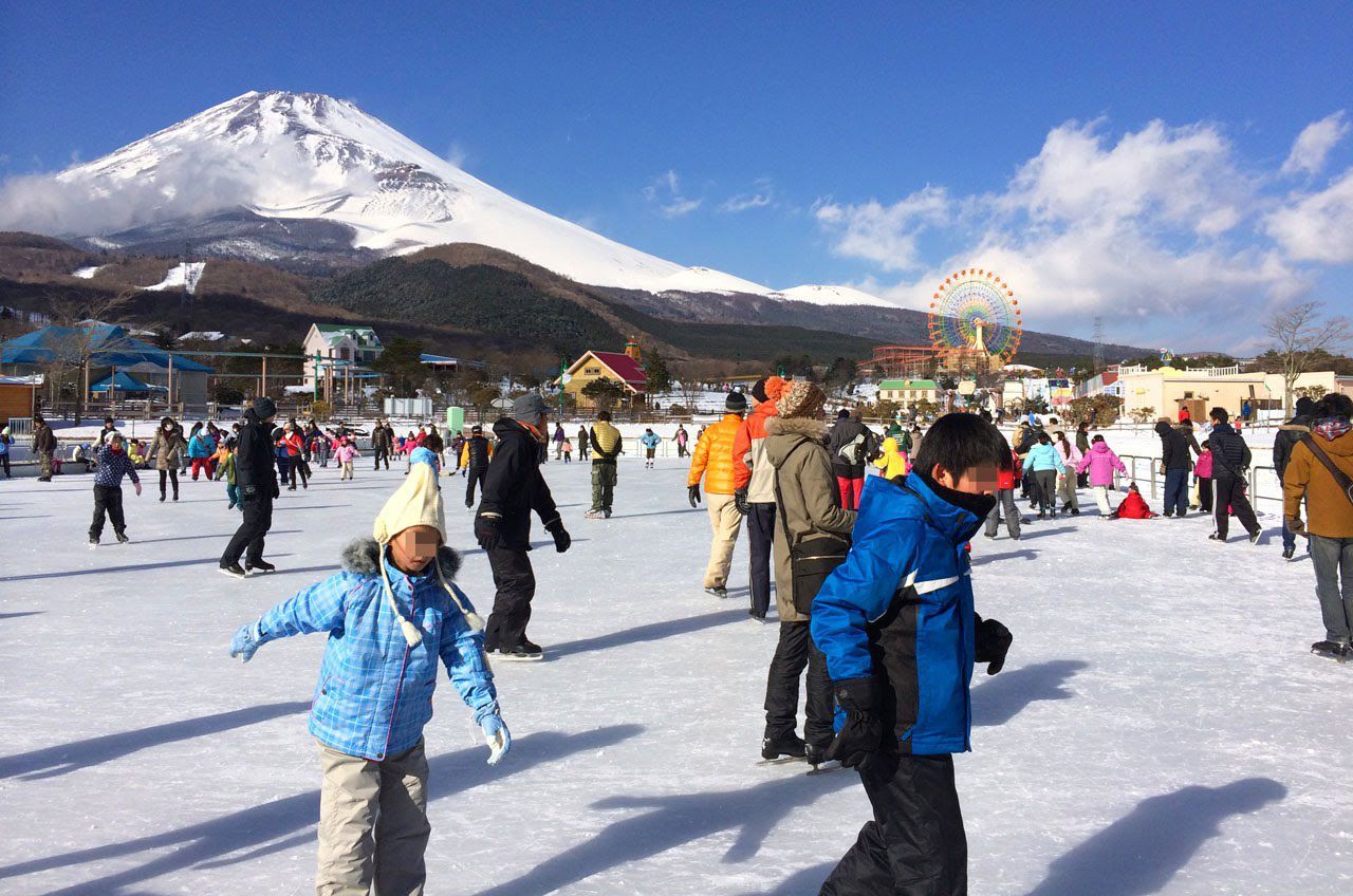 乳幼児の 雪遊びデビュー ならココ 富士山麓の遊園地 ぐりんぱ 体験レポ 1 3 Fundorful