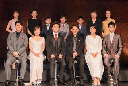 ミュージカル「ラブ・ネバー・ダイ」製作発表より 撮影:川野結李歌