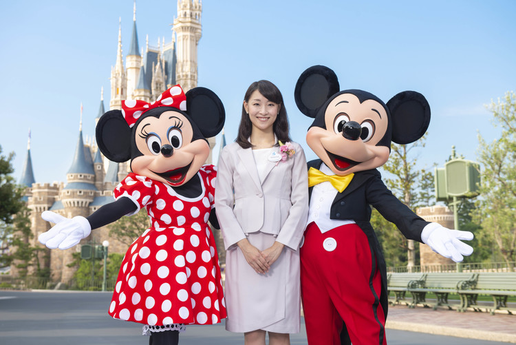 Tdr ディズニー19 アンバサダー 野口歩美 さんの経歴は 仕事内容は 写真 7 7 ディズニー特集 ウレぴあ総研