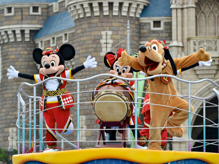 厳選写真30枚 Tdl おんどこどん ミッキーマウスたちフォトギャラリー ディズニー夏祭り15 写真 19 30 ディズニー特集 ウレぴあ総研