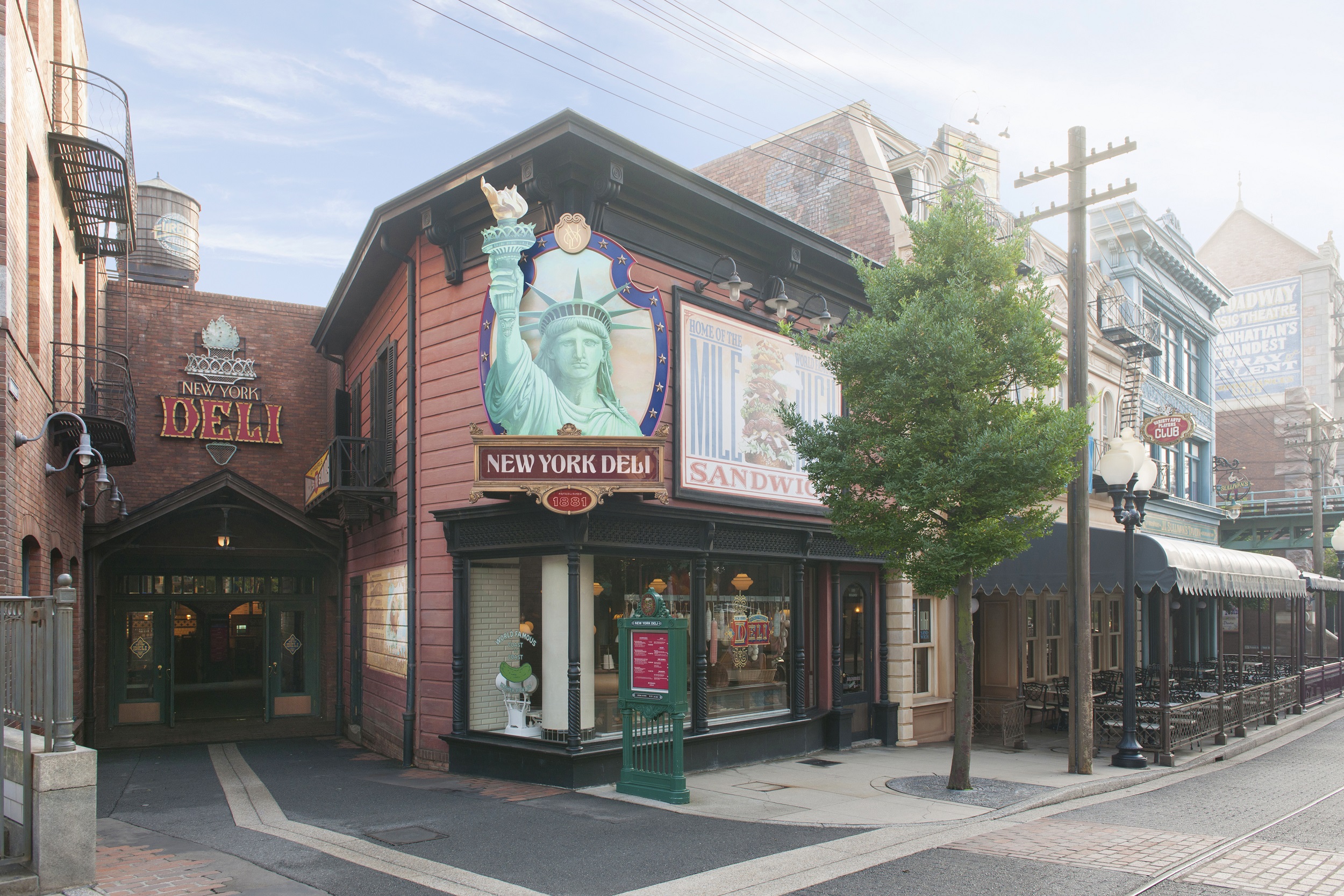 Tds 朝からスーベニア アルコールが買える ニューヨーク デリ 写真 10 10 ディズニー特集 ウレぴあ総研