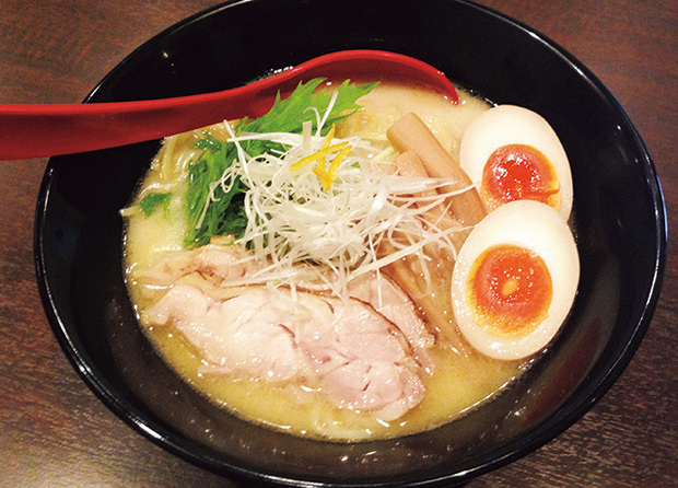 ラーメン 鶏 のうまみを一杯に凝縮 極上の 鶏白湯ラーメン 16店 関東 1 4 うまい肉