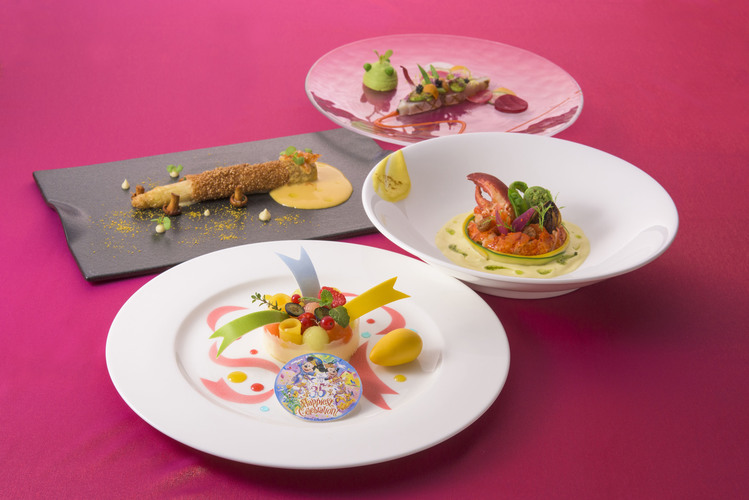 Tdr35周年 ホテルでも祝祭 ディズニーアンバサダーホテル35周年スペシャルメニューカタログ 写真 1 19 ディズニー特集 ウレぴあ総研