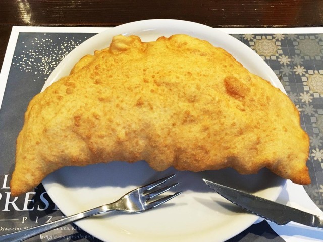 中からトロ リ絶品 水牛モッツァレラ 揚げピザ ピッツァ フリッタ が激ウマな横浜の新店 実食レポ 1 3 うまいめし