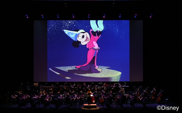 ディズニー 日本初上陸 大画面に映る ファンタジア に合わせてオーケストラ生演奏 初日公演 詳細レポ 2 2 ディズニー特集 ウレぴあ総研