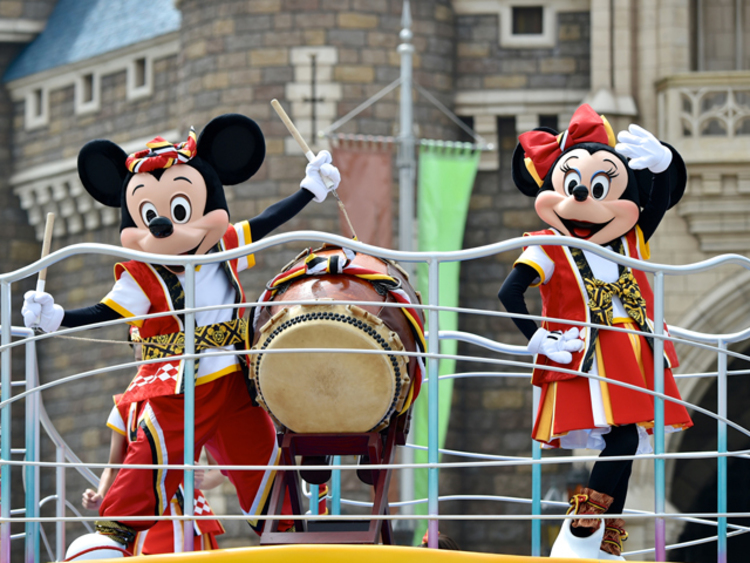 厳選写真30枚 Tdl おんどこどん ミッキーマウスたちフォトギャラリー ディズニー夏祭り15 写真 7 30 ディズニー特集 ウレぴあ総研