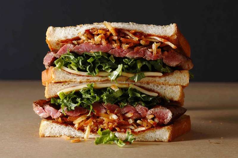 この肉が超うまそう!! ド迫力「肉サンド専門店」今だけサンドイッチ100円引き♪（写真 3/10） うまい肉