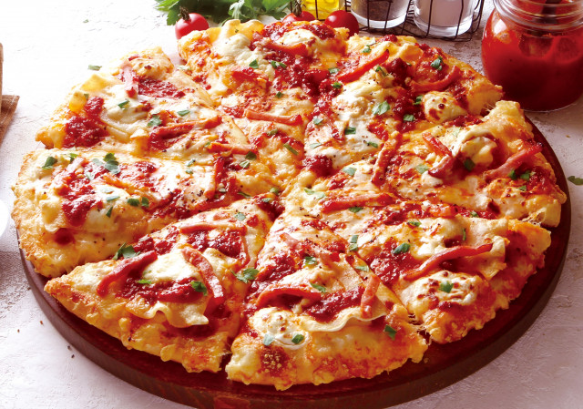 えっ ラザニア がピザになった ピザーラ新商品は想像以上の美味 うまい肉