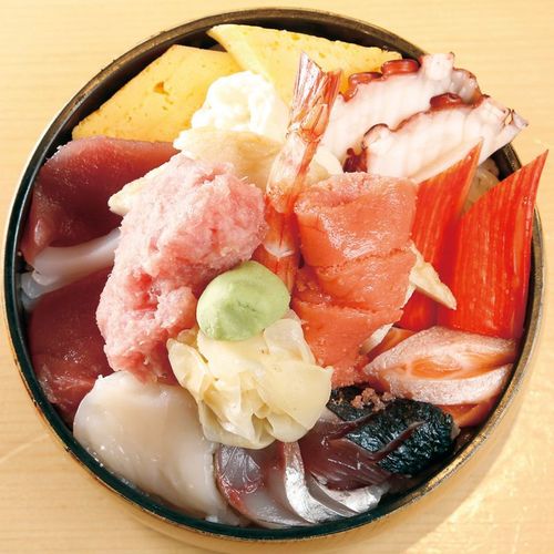 鰻丼や海鮮が1000円以下 神田 で 魚 を食べるならこの8店 ランチ 1 3 うまいめし