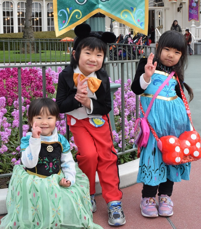 Tdl 子どものアナ雪 プリンセス仮装 みんなどうしてる 回答多数の3つの方法を徹底紹介 インタビュー 写真 3 23 ディズニー特集 ウレぴあ総研