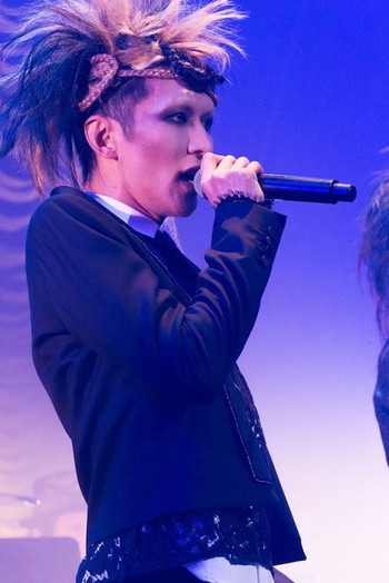 V系 Morrieバースデーライブ2daysレポート 石井秀仁 清春も登場 2 3 ウレぴあ総研