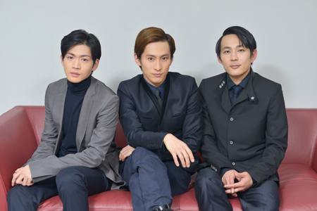 左から、松下洸平、成河、高橋洋