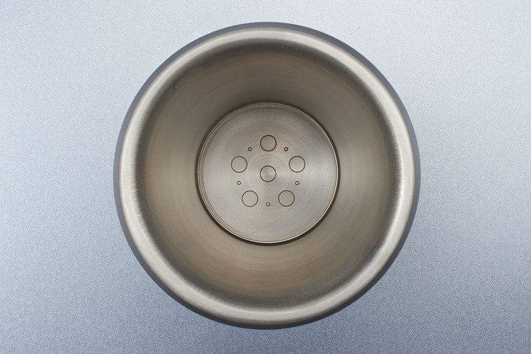 職人の技が光る逸品 機動戦士ガンダムuc ユニコーンのバーニアを再現したチタニウム合金製タンブラー発売決定 写真 4 10 Medery Character S