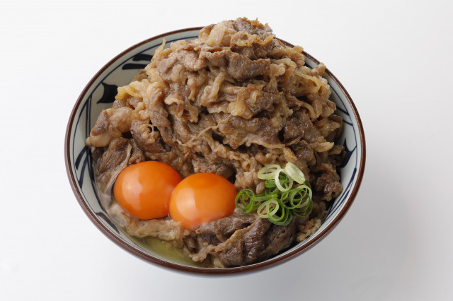 丸亀製麺で 肉盛り 肉4倍 まで今だけ増量可能 うまい肉