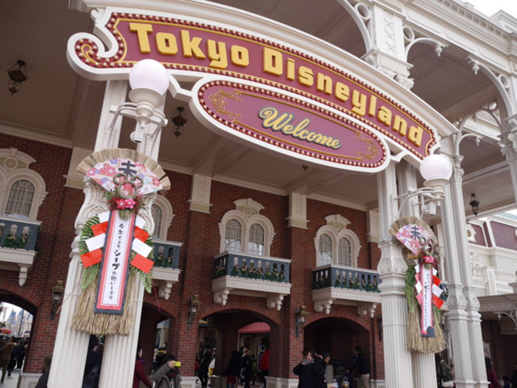 Tdl Tds速報 ミッキーたちが新年のご挨拶 ニューイヤーズ グリーティング15鑑賞ガイド 写真84枚 写真 7 84 ディズニー特集 ウレぴあ総研