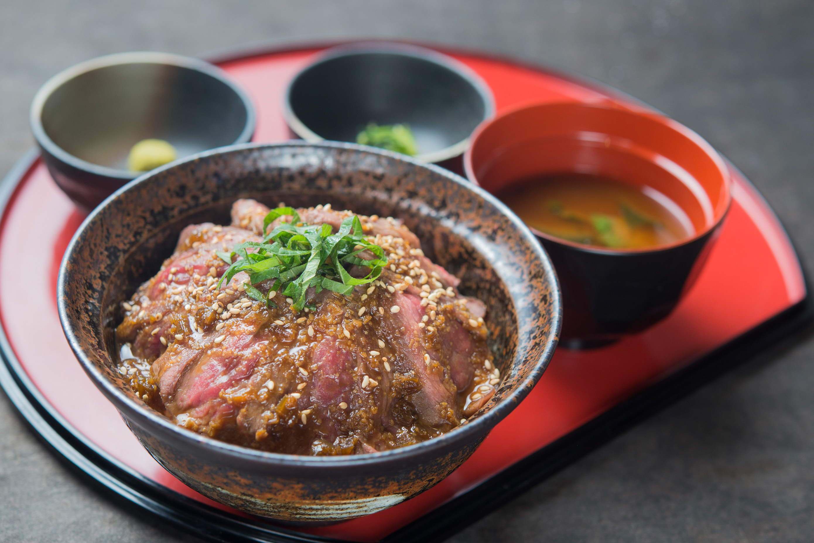 肉好き必見 豚テキ ステーキ丼などの新メニューも 牛カツ専門店 京都勝牛 の新コンセプト店オープン 写真 11 13 うまい肉