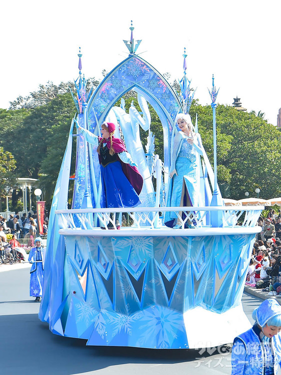 東京ディズニーランド 19年 ディズニー クリスマス ストーリーズ フロート停止位置 変更点まとめ 写真 2 9 ディズニー特集 ウレぴあ総研