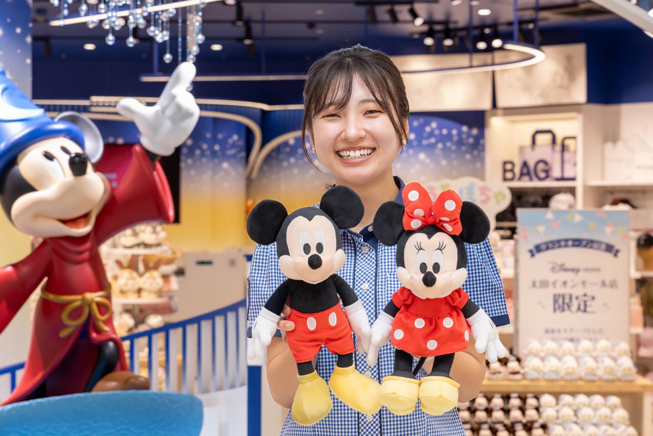 必見】ディズニーグッズが超お得！激レア「ラッキーバッグ」大注目の新