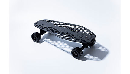 後ろに進まない独自構造のスケートボード「HEX」が楽天市場で 後ろに進まない独自構造のスケートボード「HEX」が楽天市場で