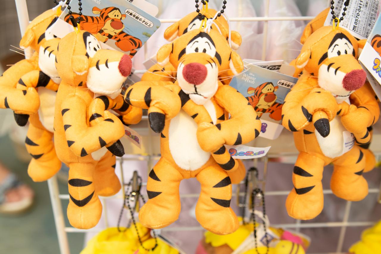 期間限定ショップ】プーさんグッズ1000点以上！“あの表情”もぬいぐるみ