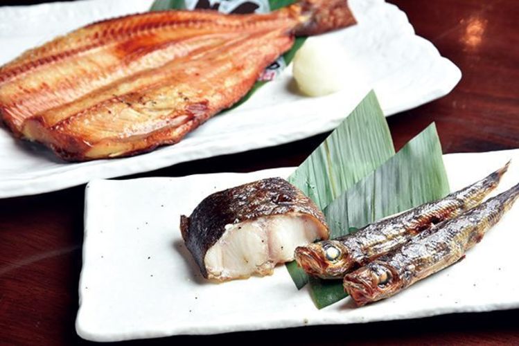 魚 300円の 絶品ほっけ も 都内 炭火 炉端焼 がうまい店 厳選7 牡蠣 写真 14 31 うまい肉