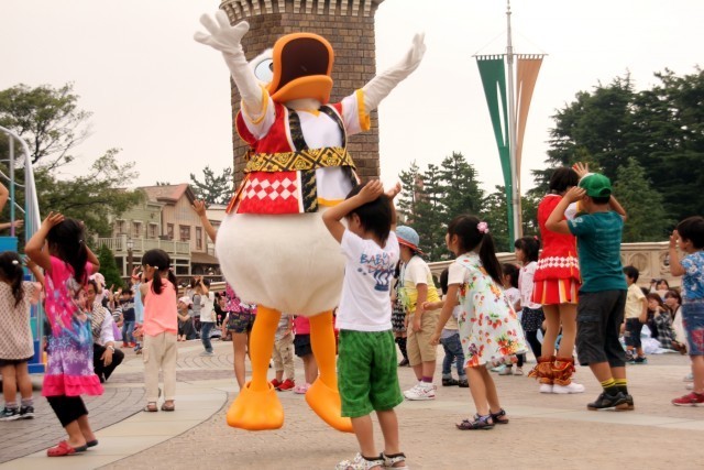 Tdl夏祭り15 子どもが語る 夏ディズニーで一番楽しい おんどこどん の魅力 変更点まとめ 写真25枚 1 2 ディズニー特集 ウレぴあ総研