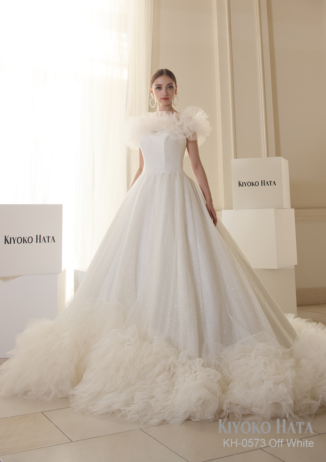 洗練された大人の可愛さ【新作ウェディングドレス】ワンランク上の