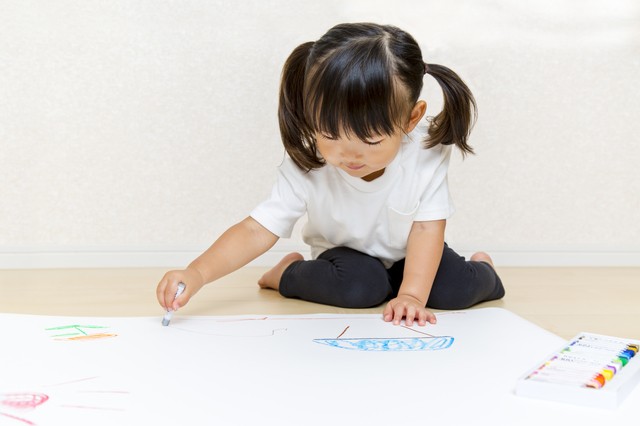 知らない間に 子どもの才能 潰してる 子どもがお絵かきしているとき注意したい 親の対応 1 2 ハピママ